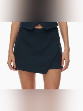 Zara Black Textured Skort